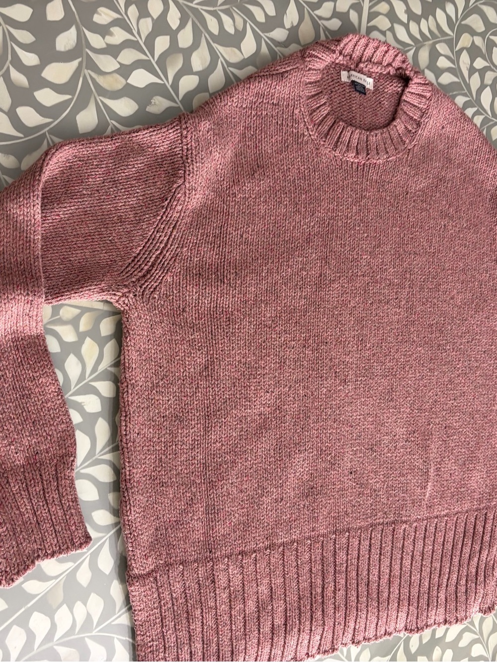 American Eagle Outfitters Dusty Rose Crewneck Sweater